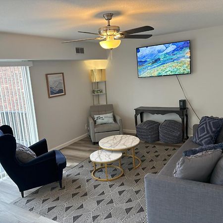 Peaceful Park 2 Bedroom Remodeled Family Suite Granite City エクステリア 写真